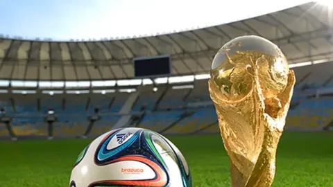 《哲凯赖什点球关键对话曝光：队友默契助力，进球欲望更盛！》